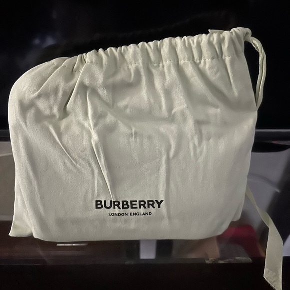 Burberry mini purse - Picture 2 of 2